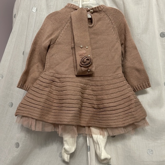 Tahari Baby 3-piece set - Picture 2 of 8